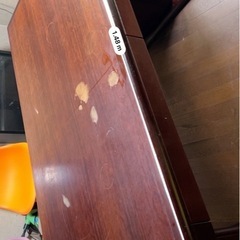 　ダイニングテーブル　差し上げます
の画像