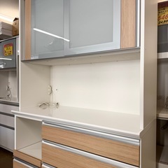 【超美品‼️】定価25万♪ 高級 松田家具 117cm幅キッチンボード 食器棚 収納家具 木目ち調ライトブラウン♪の画像
