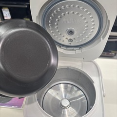 【ハイアール炊飯器】【3合炊き】2023年製★クリーニング済み/6ヶ月保証付き【管理番号10510】野の画像