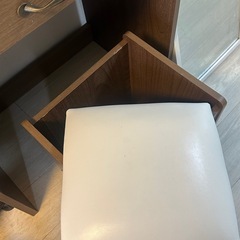 ドレッサー＆イスセットの画像