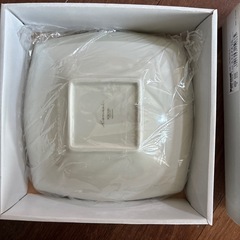 お皿の画像