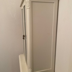 フレンチキャビネット
の画像