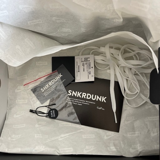 ✨️supreme ✨️エアフォース1✨️27.5cm✨️美品✨️オマケ付き