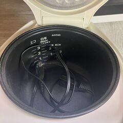 タイガー 3合 炊飯器 2019年 （釜キレイ）JAI-55E5の画像