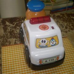 アンパンマン　おしゃべりパトカーの画像