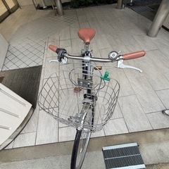 シティサイクル 27インチ Azzurare 女性用自転車（前かご付き）の画像