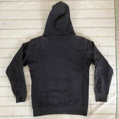 UNIQLO製　パーカーフード　メンズ：Ｌ　黒色の画像