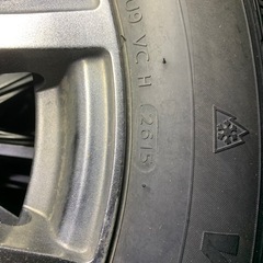 社外アルミホイール付きスタッドレスタイヤ スパイクタイヤの画像