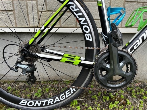 ロードバイク カーボンホイール Cannondale CAAD8 BONTRAGER AURA5