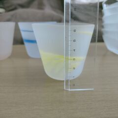 ガラスの食器２種の画像