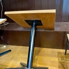 【お得】カフェテーブル　ダイノックシート✖️天然木✖️アイアンの画像
