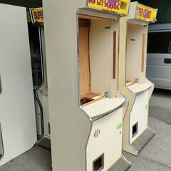 無料！アミューズメントキャビネット　パチンコ・パチスロ用キャビネット　7台あります。1台でも引取可能です。DIYなどの資材としても使えます。ご要望があれば配達も可能ですの画像