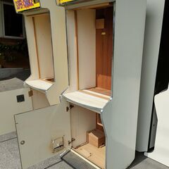 無料！アミューズメントキャビネット　パチンコ・パチスロ用キャビネット　7台あります。1台でも引取可能です。DIYなどの資材としても使えます。ご要望があれば配達も可能ですの画像