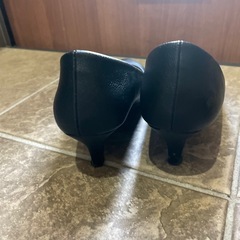 パンプス　ブラックの画像