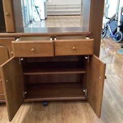 キッチンキャビネット【町田市再生家具】251931の画像