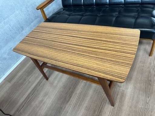 カリモク60　リビングテーブル　ウォールナットカラー