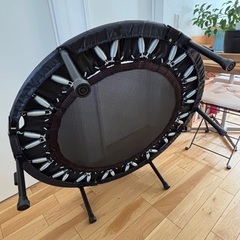 トランポリン　補助手すり付きの画像