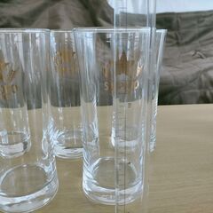 サッポロビールのグラス5個の画像