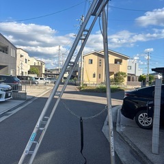 三脚脚立の画像