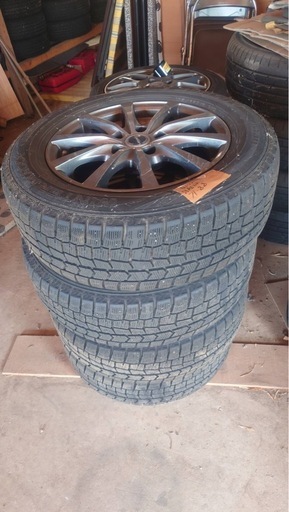 23年式スタッドレス 195/65R15 セレナ使用(走行約5000㌔) 23年式スタッドレス 195/65R15 セレナ使用(走行約5000㌔) 日産 セレナ