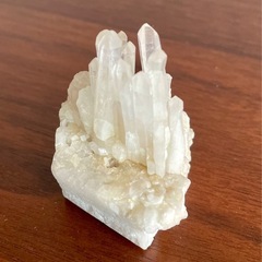 天然水晶　六角柱集合体の画像