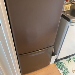 パナソニックNR-B148W    138L　の画像