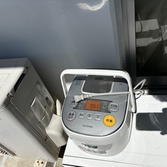エアコン、洗濯機の画像
