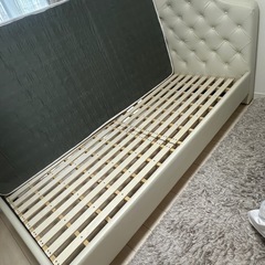 シングルベッドの画像