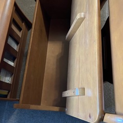 オフィス家具　テーブル　椅子の画像