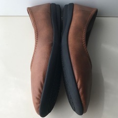 超軽量＆肉厚クッション パンプス フラットシューズ ローヒール 23cmの画像