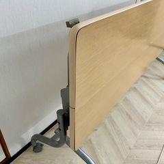 折りたたみ　可動式　テーブルの画像