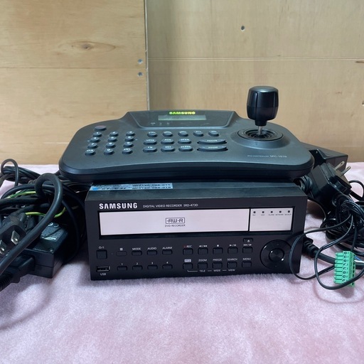 中古品 SAMSUNG デジタルビデオレコーダー SRD-473D コントローラー SPC-1010 動作未確認 ジャンク扱い 監視カメラなどに 現状品