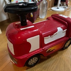 カーズ 車 乗れる 室内の画像