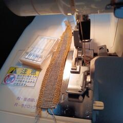 ロックミシン3本糸1本針の画像