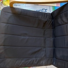 IKEA またはニトリで購入した椅子の画像