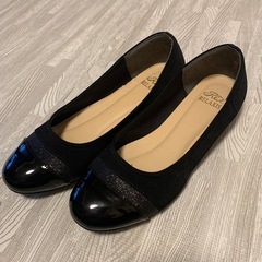 パンプス　
フラットシューズの画像