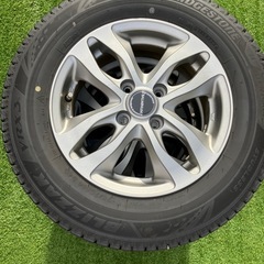 22年製ホイール付きブリザックVRX3　175/70R14 の画像