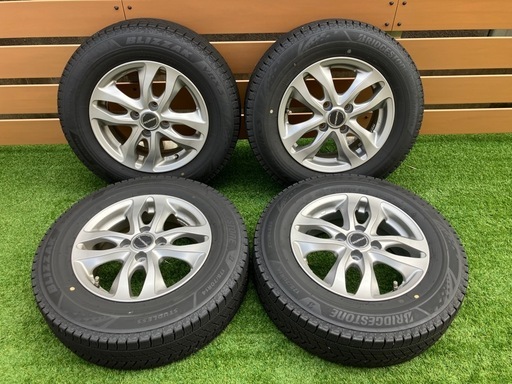 【最終値下げ】22年製ホイール付きブリザックVRX3　175/70R14