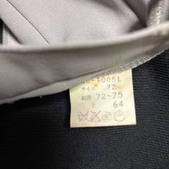 丈64胴囲72-75 スカート グレーの画像