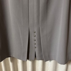 丈64胴囲72-75 スカート グレーの画像