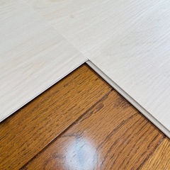 【美品】JOINT-LOCK フロアタイル JL-01 敷くだけ 床 賃貸OK 楽ちん 白 床材 9畳分 リフォーム リノベーション DIYの画像