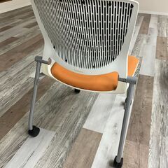 オカムラ　グラータ　一脚からOKですの画像