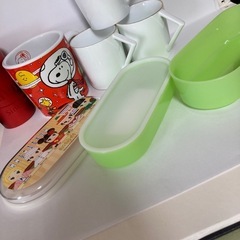 マグカップ、弁当箱などの画像