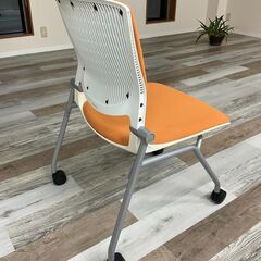 オカムラ　グラータ　一脚からOKですの画像