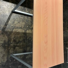パソコンデスクの画像