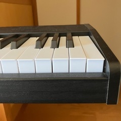 電子ピアノの画像