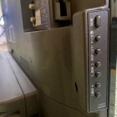 SHARP 40型液晶カラーテレビ LC-40J9の画像