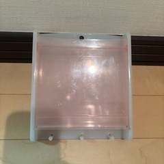 プラスチック壁掛けケースの画像