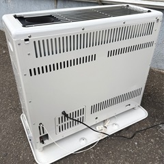 札幌市内配送可 燃焼確認済み 美品 24年製 トヨトミ 煙突式石油ストーブ HR-V6524 木造17畳/コンクリート27畳 の画像