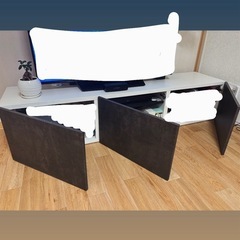 【傷汚れ無し】 IKEA テレビ台　BESTA ベストーの画像